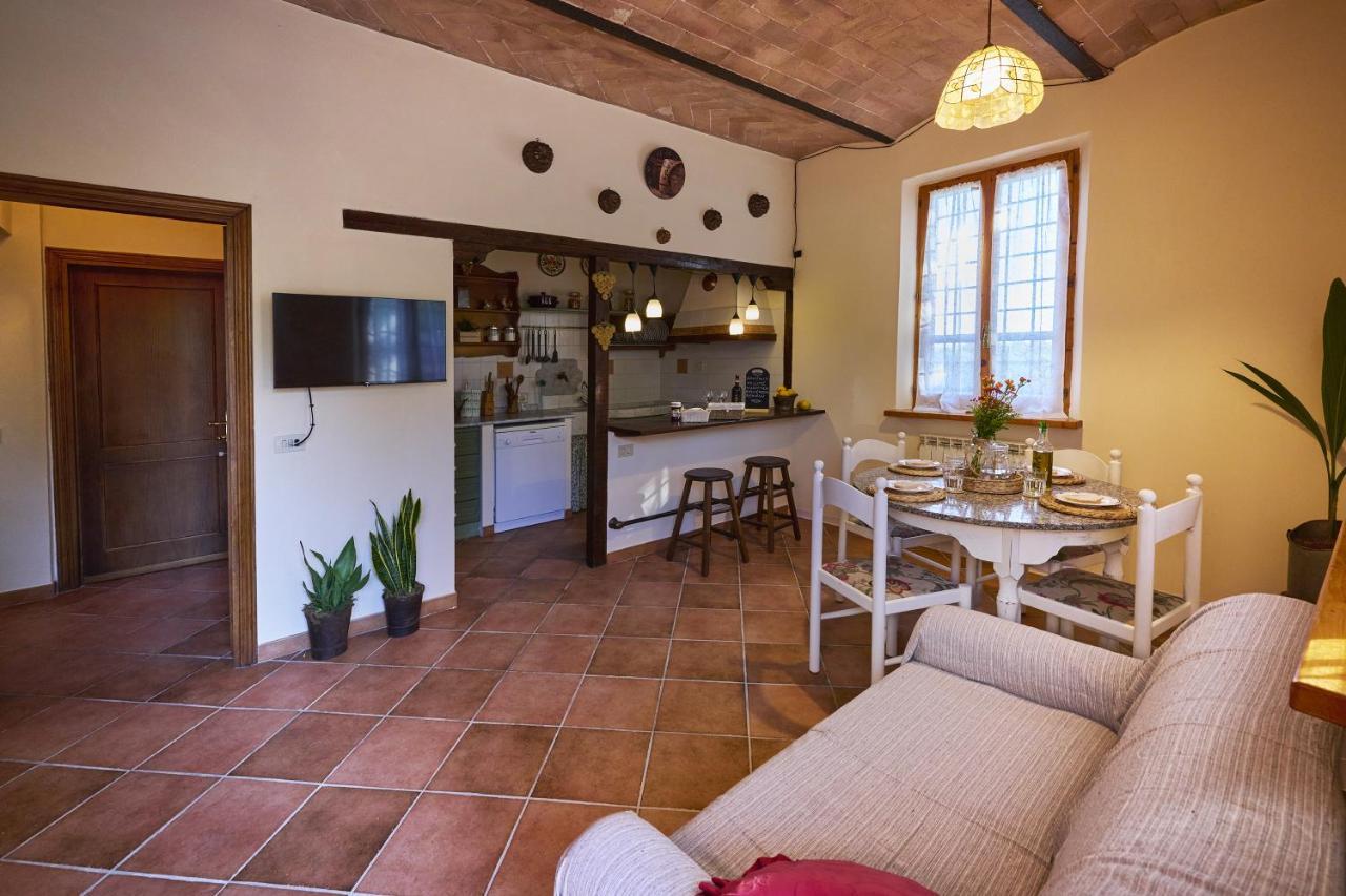La Tavernetta Di Alessia Apartman Siena Kültér fotó