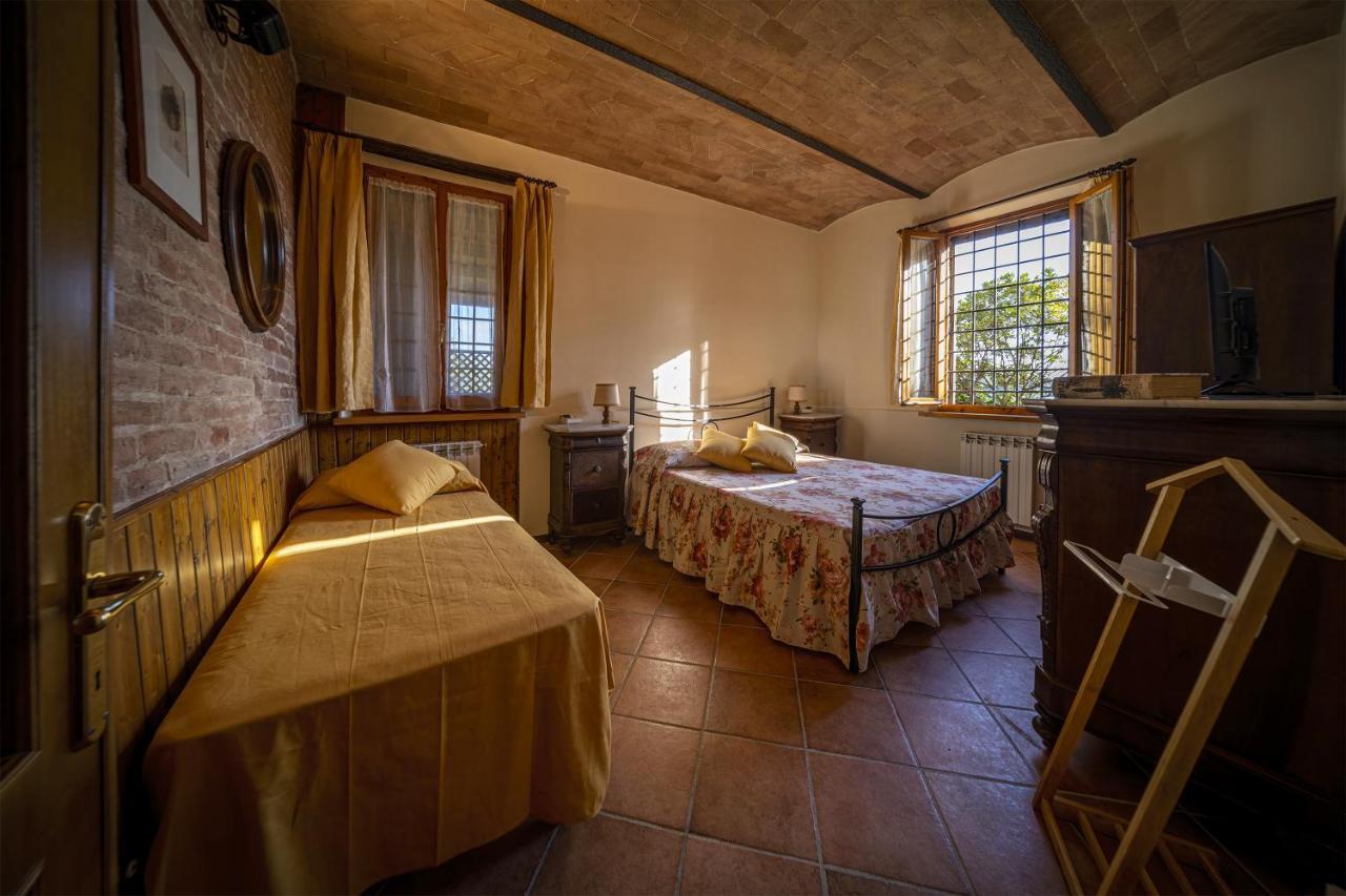 La Tavernetta Di Alessia Apartman Siena Kültér fotó